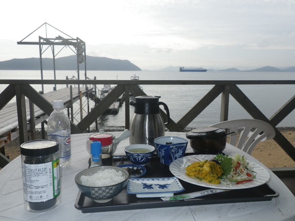 島宿三虎の朝食